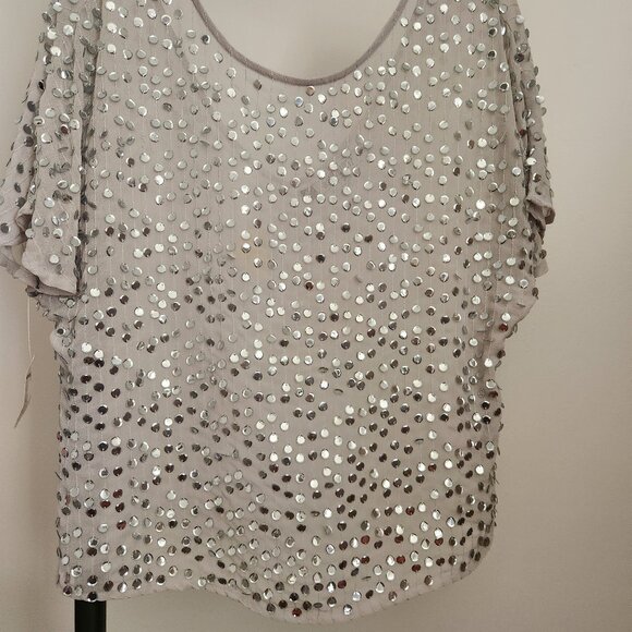 Jennifer Lopez Tops - JENNIFER LOPEZ White/silver Sequined Shortsleeve Blouse Sz M